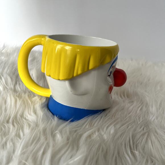 Ringling Brothers and Barnum & Bailey Vintage 90s clown face cup mug - Picture 4 of 15